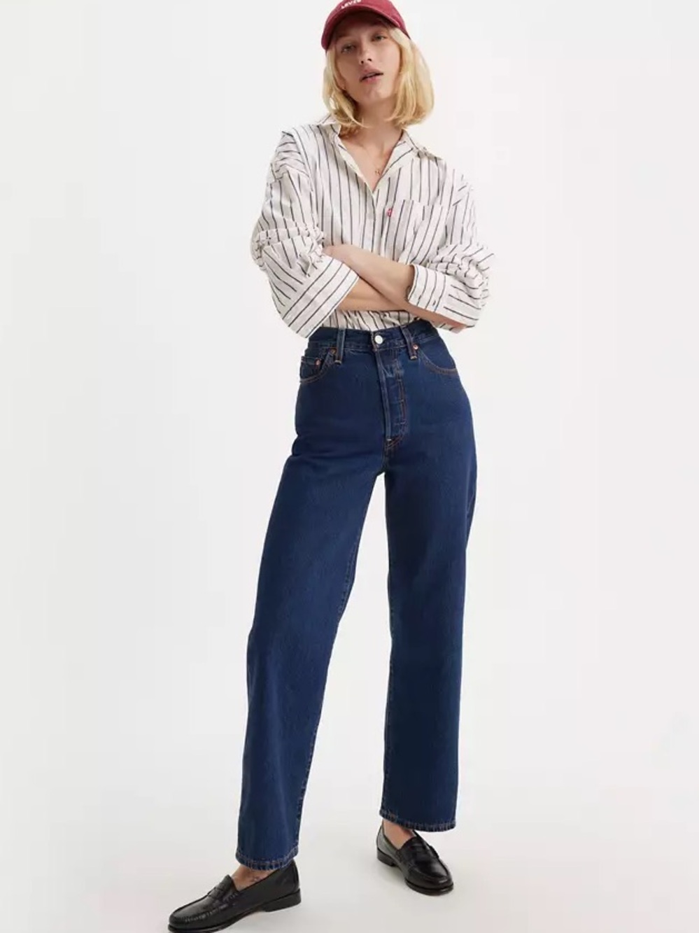 Levi’s Ribcage Straight Dark Wash Size 25
